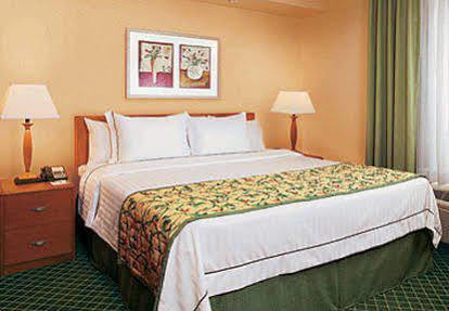 Fairfield & By Marriott Muskegon